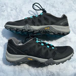 Merrell Vibram Hiking Sneakers Black & Blue size 7.5 Like new tried on indoors